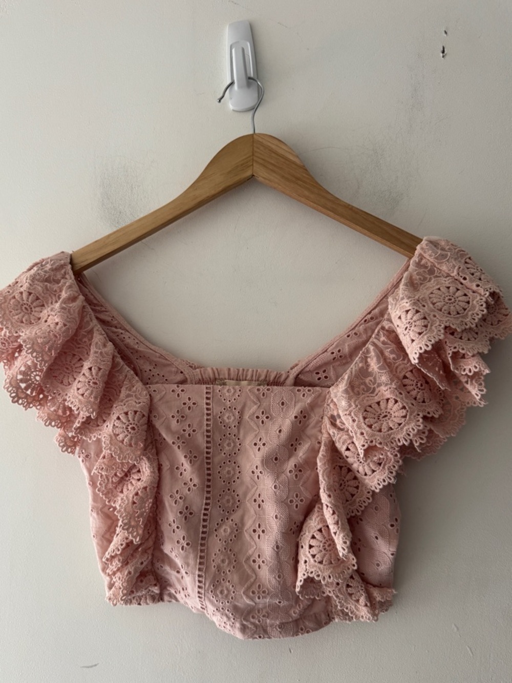 Altar’d State‎ Blush Pink Eyelet Flutter Sleeve Crop Top